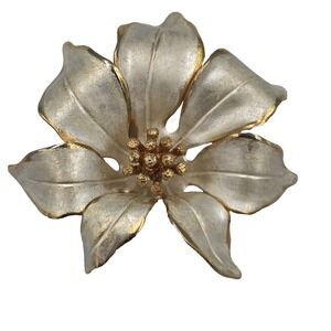 Vintage Cerrito Flower Brooch Giovani Antonio‎ Enamel Pin Goldtone Poinsettia